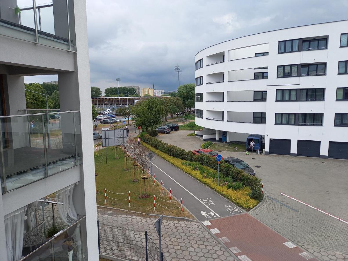 Apartament Mila Z Duzym Tarasem I Miejscem Parkingowym Kolberg Exterior foto