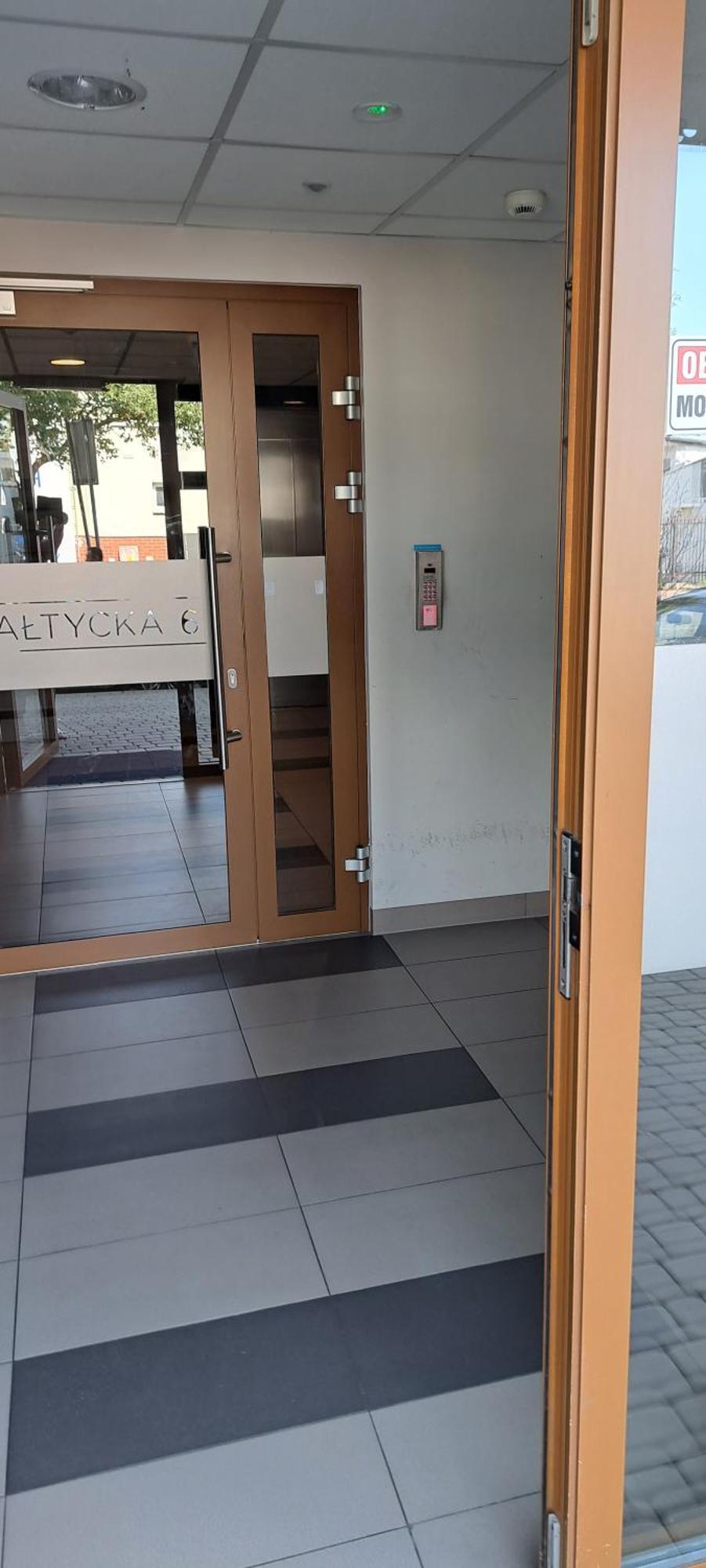 Apartament Mila Z Duzym Tarasem I Miejscem Parkingowym Kolberg Exterior foto