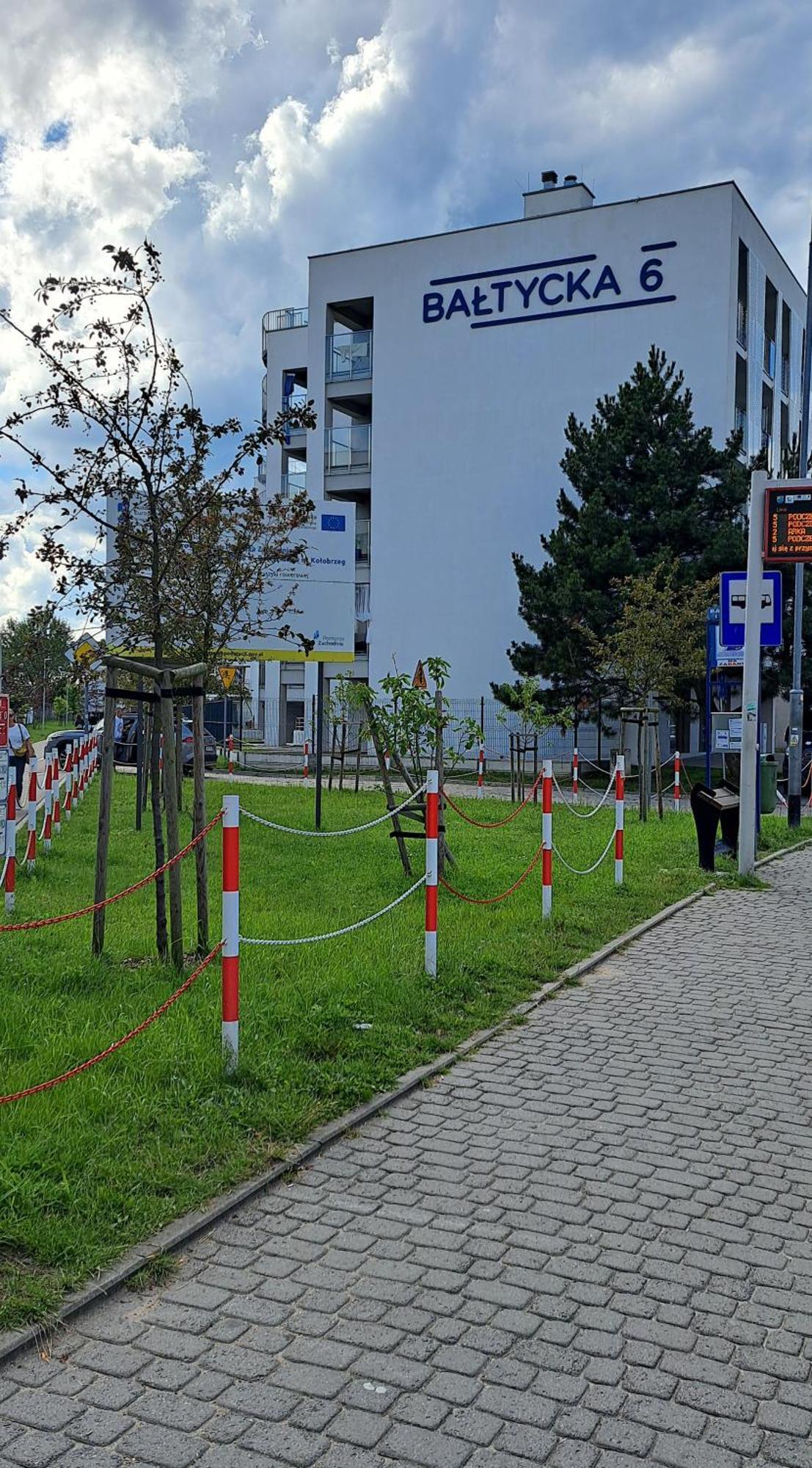 Apartament Mila Z Duzym Tarasem I Miejscem Parkingowym Kolberg Exterior foto